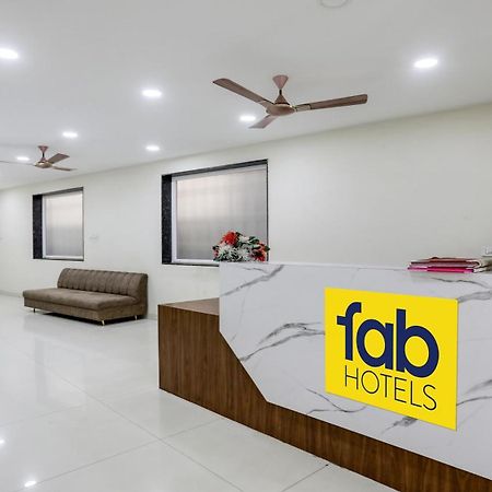 Fabhotel Mansarovar Inn Rāipur Exteriör bild