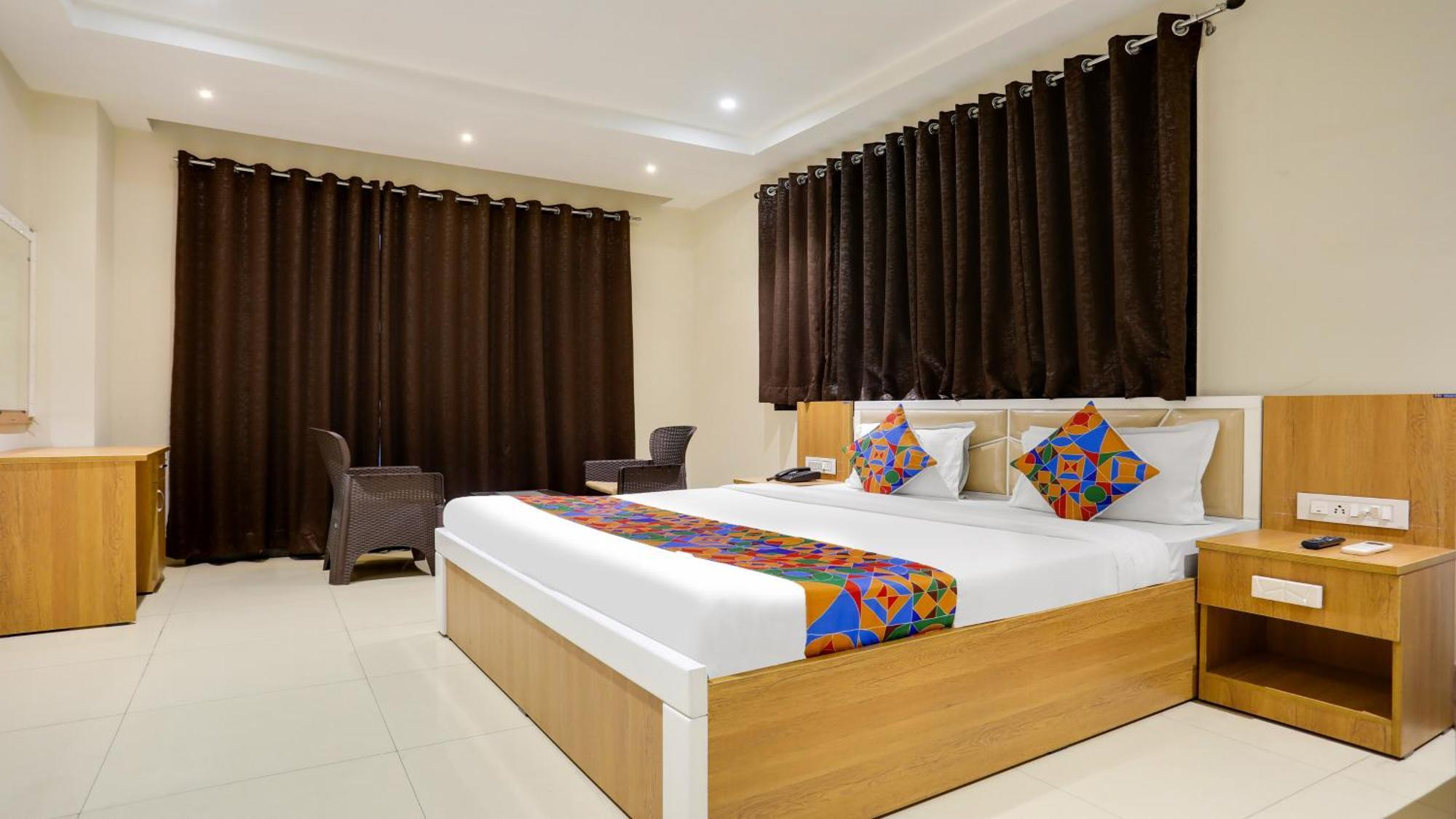 Fabhotel Mansarovar Inn Rāipur Exteriör bild
