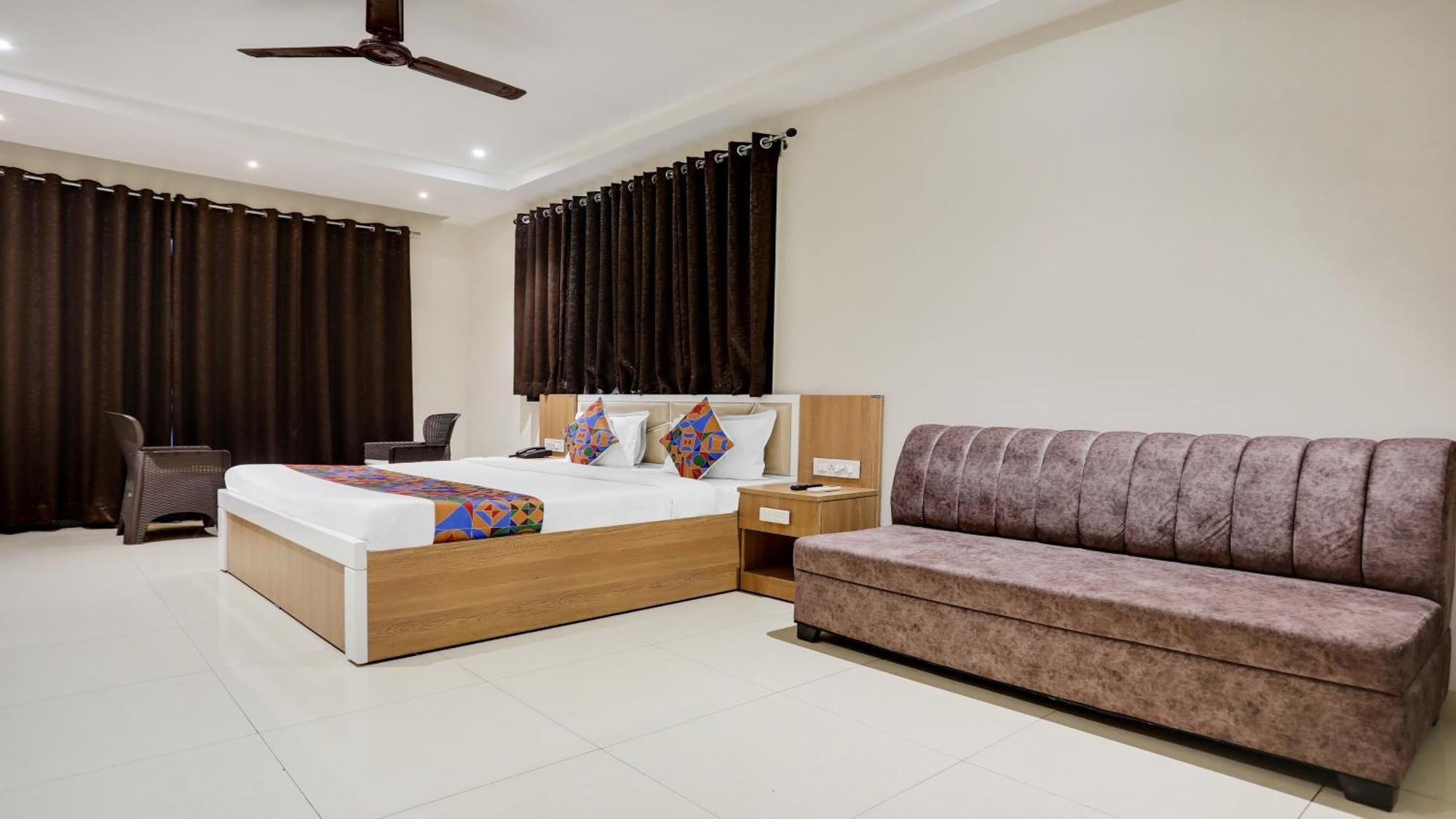 Fabhotel Mansarovar Inn Rāipur Exteriör bild