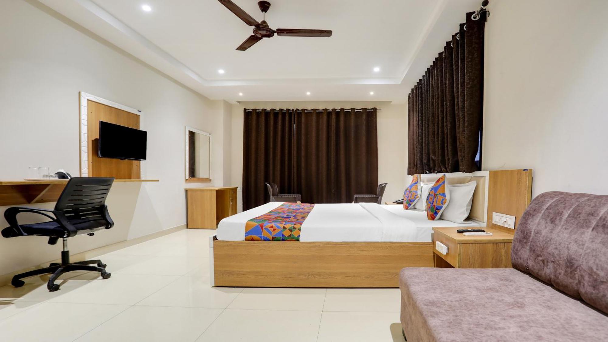 Fabhotel Mansarovar Inn Rāipur Exteriör bild