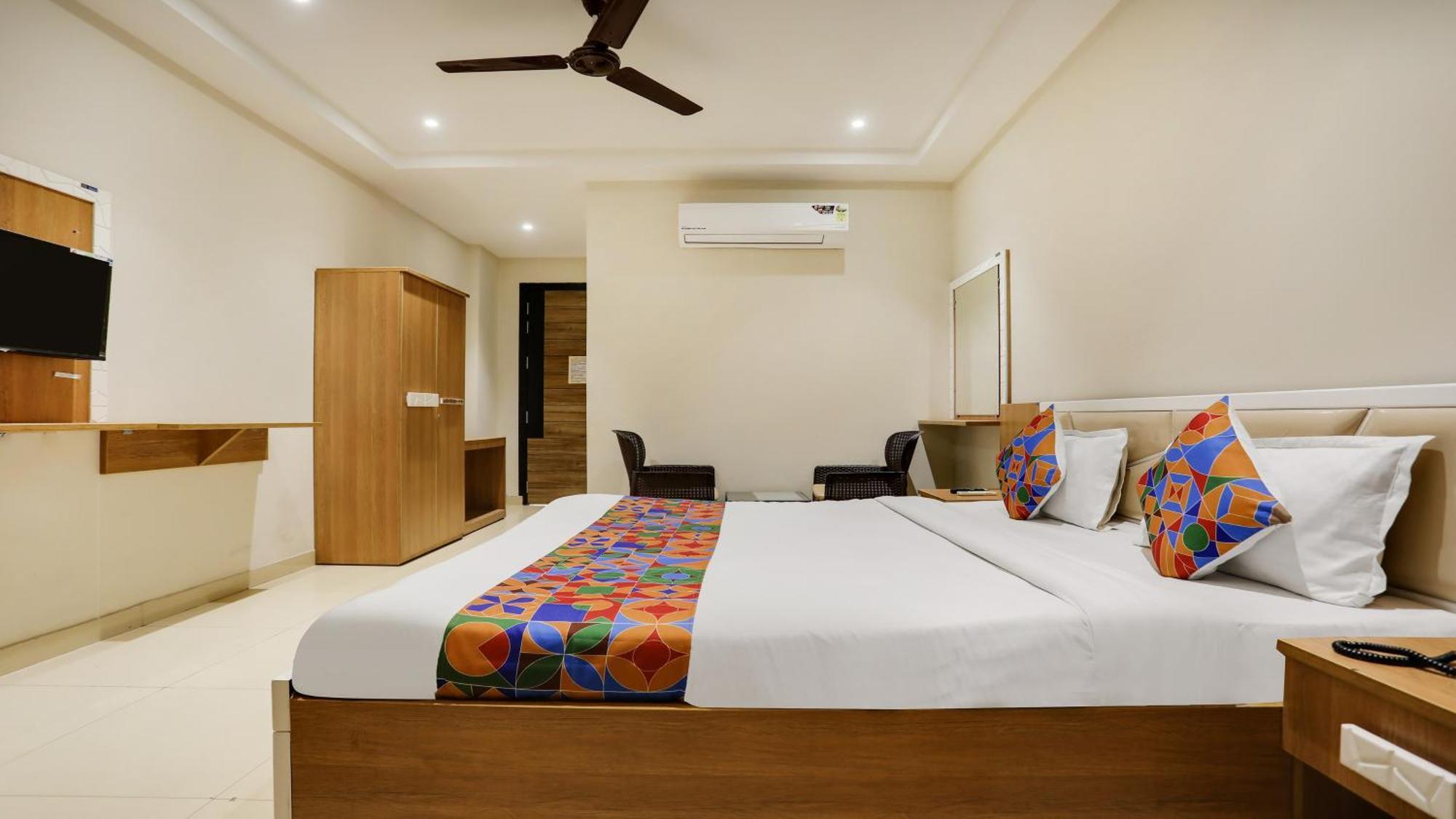 Fabhotel Mansarovar Inn Rāipur Exteriör bild