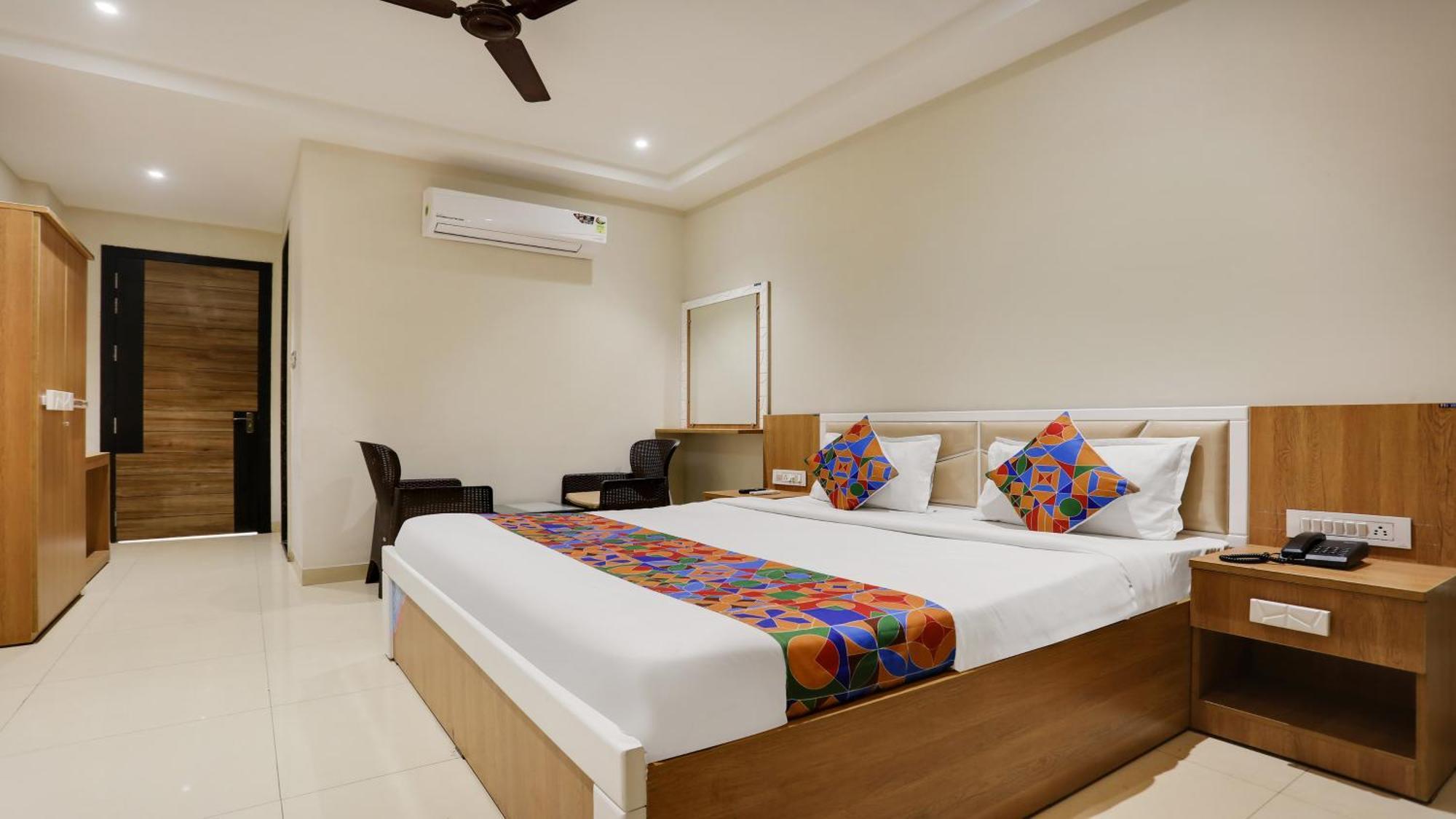 Fabhotel Mansarovar Inn Rāipur Exteriör bild